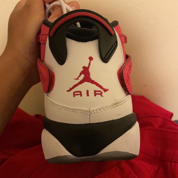 Jordan’s - Picture 3 of 3